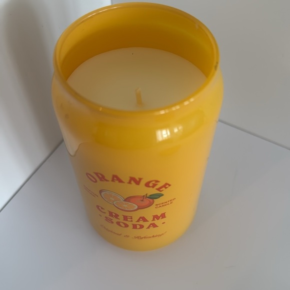 Aldi Finds Kirkton House Candle Orange Cream Soda Aisle of Shame Limited - Picture 2 of 4